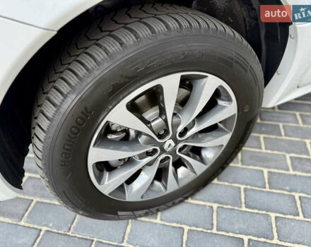 Белый Рено Колеос, объемом двигателя 2 л и пробегом 192 тыс. км за 15500 $, фото 20 на Automoto.ua