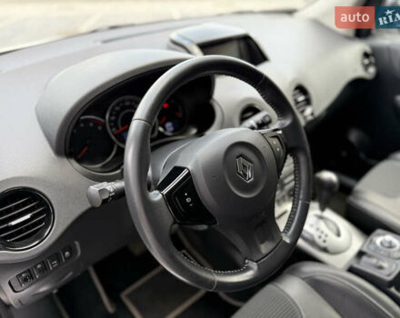 Белый Рено Колеос, объемом двигателя 2 л и пробегом 192 тыс. км за 15500 $, фото 28 на Automoto.ua