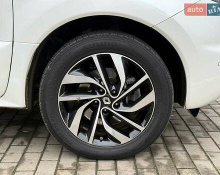 Белый Рено Колеос, объемом двигателя 2 л и пробегом 206 тыс. км за 15300 $, фото 42 на Automoto.ua