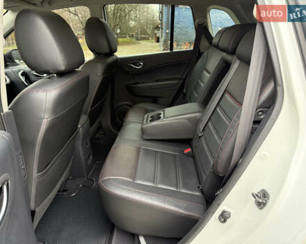 Белый Рено Колеос, объемом двигателя 2 л и пробегом 206 тыс. км за 15300 $, фото 16 на Automoto.ua