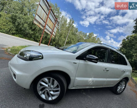 Білий Рено Колеос, об'ємом двигуна 2 л та пробігом 241 тис. км за 13999 $, фото 9 на Automoto.ua
