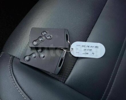 Рено Колеос 2015 в Киеве на Automoto.ua Белый Рено Колеос, объемом двигателя 2 л и пробегом 145 тыс. км за 6700 $, фото 17 на Automoto.ua