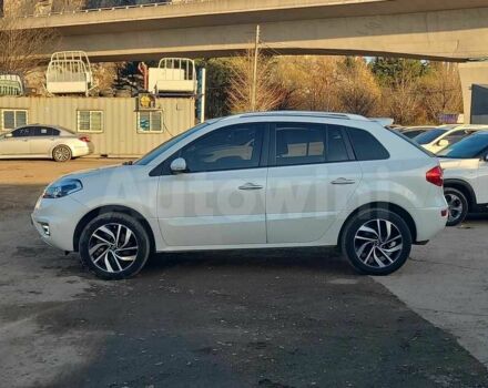 Рено Колеос 2015 в Киеве на Automoto.ua Белый Рено Колеос, объемом двигателя 2 л и пробегом 145 тыс. км за 6700 $, фото 7 на Automoto.ua