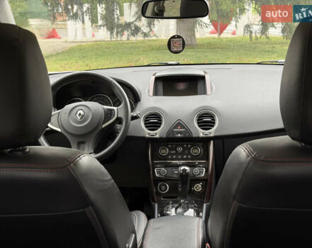 Белый Рено Колеос, объемом двигателя 2 л и пробегом 206 тыс. км за 15300 $, фото 19 на Automoto.ua