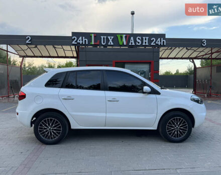 Білий Рено Колеос, об'ємом двигуна 2 л та пробігом 178 тис. км за 12350 $, фото 7 на Automoto.ua