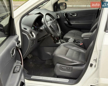 Белый Рено Колеос, объемом двигателя 2 л и пробегом 206 тыс. км за 15300 $, фото 7 на Automoto.ua