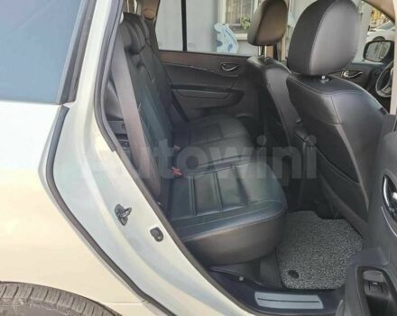 Рено Колеос 2015 в Киеве на Automoto.ua Белый Рено Колеос, объемом двигателя 2 л и пробегом 145 тыс. км за 6700 $, фото 14 на Automoto.ua