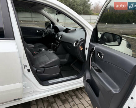 Белый Рено Колеос, объемом двигателя 2 л и пробегом 206 тыс. км за 15300 $, фото 26 на Automoto.ua