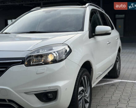 Рено Колеос 2015 в Дубно на Automoto.ua Белый Рено Колеос, объемом двигателя 2 л и пробегом 219 тыс. км за 13699 $, фото 72 на Automoto.ua