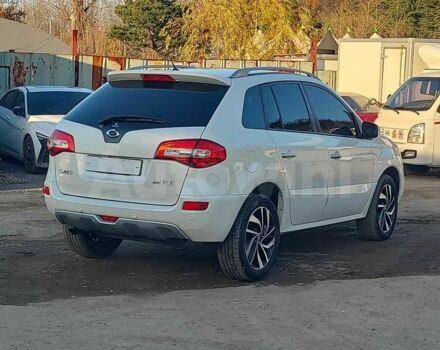Рено Колеос 2015 в Киеве на Automoto.ua Белый Рено Колеос, объемом двигателя 2 л и пробегом 145 тыс. км за 6700 $, фото 4 на Automoto.ua