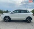 Білий Рено Колеос, об'ємом двигуна 2 л та пробігом 376 тис. км за 12899 $, фото 1 на Automoto.ua