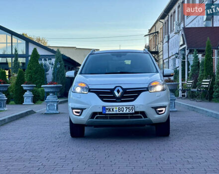 Белый Рено Колеос, объемом двигателя 2 л и пробегом 181 тыс. км за 13950 $, фото 13 на Automoto.ua