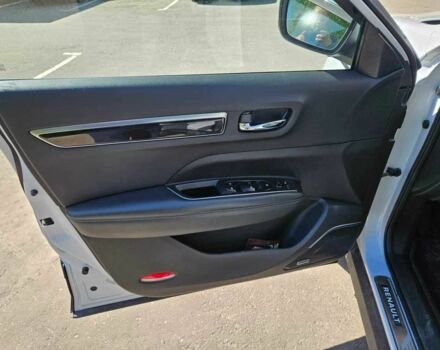 Белый Рено Колеос, объемом двигателя 2 л и пробегом 108 тыс. км за 15500 $, фото 5 на Automoto.ua