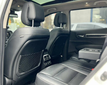 Белый Рено Колеос, объемом двигателя 2 л и пробегом 97 тыс. км за 19800 $, фото 9 на Automoto.ua