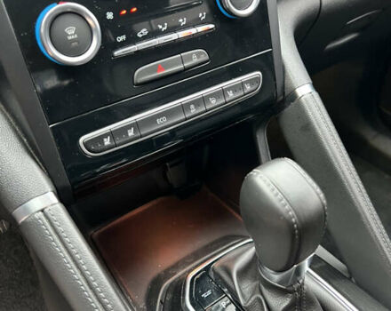 Белый Рено Колеос, объемом двигателя 2 л и пробегом 97 тыс. км за 19800 $, фото 18 на Automoto.ua