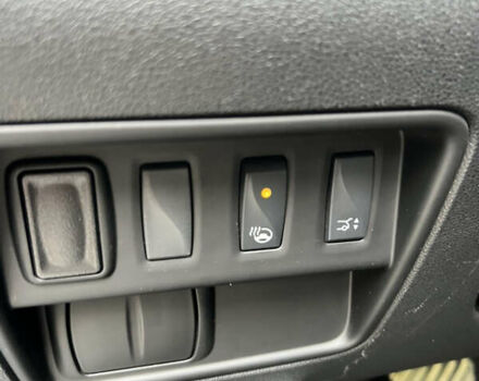 Белый Рено Колеос, объемом двигателя 2 л и пробегом 97 тыс. км за 19800 $, фото 19 на Automoto.ua