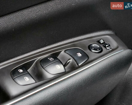 Білий Рено Колеос, об'ємом двигуна 2 л та пробігом 55 тис. км за 17500 $, фото 11 на Automoto.ua