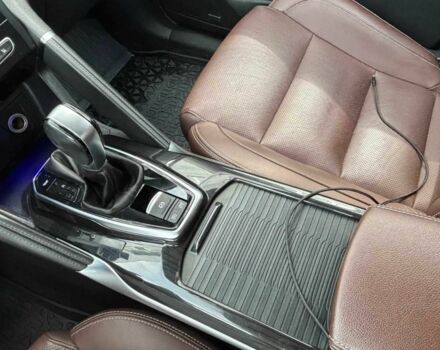 Рено Колеос 2018 у Києві на Automoto.ua Білий Рено Колеос, об'ємом двигуна 0 л та пробігом 77 тис. км за 17999 $, фото 10 на Automoto.ua