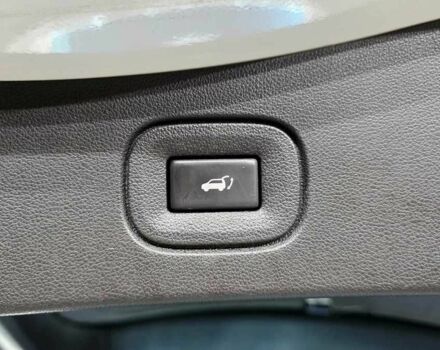 Рено Колеос 2018 в Киеве на Automoto.ua Белый Рено Колеос, объемом двигателя 2 л и пробегом 38 тыс. км за 12300 $, фото 17 на Automoto.ua