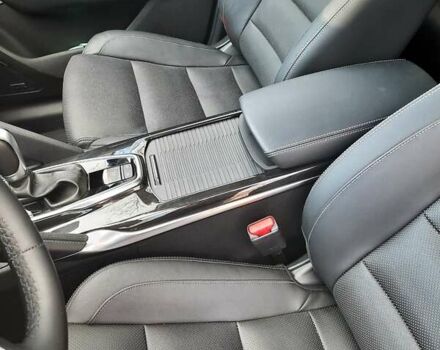 Белый Рено Колеос, объемом двигателя 2.49 л и пробегом 28 тыс. км за 23900 $, фото 6 на Automoto.ua