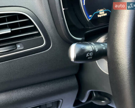 Белый Рено Колеос, объемом двигателя 1.75 л и пробегом 133 тыс. км за 23990 $, фото 39 на Automoto.ua