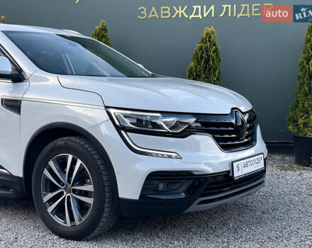 Белый Рено Колеос, объемом двигателя 1.7 л и пробегом 133 тыс. км за 23990 $, фото 3 на Automoto.ua