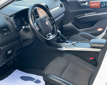 Белый Рено Колеос, объемом двигателя 1.75 л и пробегом 133 тыс. км за 23990 $, фото 44 на Automoto.ua