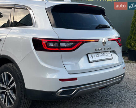 Белый Рено Колеос, объемом двигателя 1.7 л и пробегом 133 тыс. км за 23990 $, фото 25 на Automoto.ua