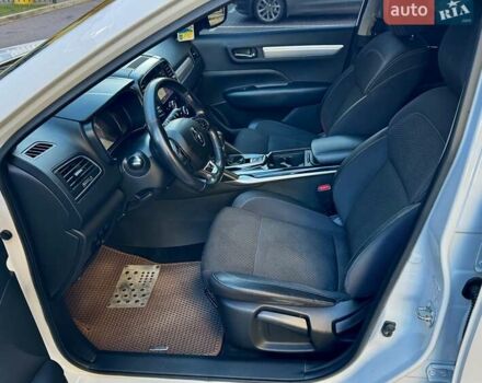 Белый Рено Колеос, объемом двигателя 2.49 л и пробегом 75 тыс. км за 21999 $, фото 63 на Automoto.ua