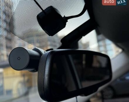 Белый Рено Колеос, объемом двигателя 2.49 л и пробегом 75 тыс. км за 21999 $, фото 134 на Automoto.ua