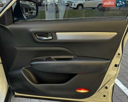 Белый Рено Колеос, объемом двигателя 2.49 л и пробегом 75 тыс. км за 21999 $, фото 76 на Automoto.ua