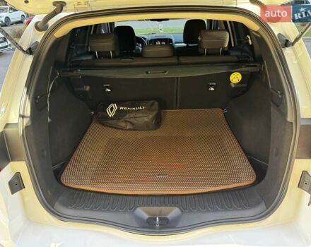 Белый Рено Колеос, объемом двигателя 2.49 л и пробегом 75 тыс. км за 21999 $, фото 60 на Automoto.ua