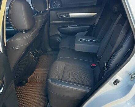 Белый Рено Колеос, объемом двигателя 2.49 л и пробегом 75 тыс. км за 21999 $, фото 67 на Automoto.ua