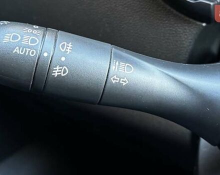 Белый Рено Колеос, объемом двигателя 2.49 л и пробегом 75 тыс. км за 21999 $, фото 95 на Automoto.ua