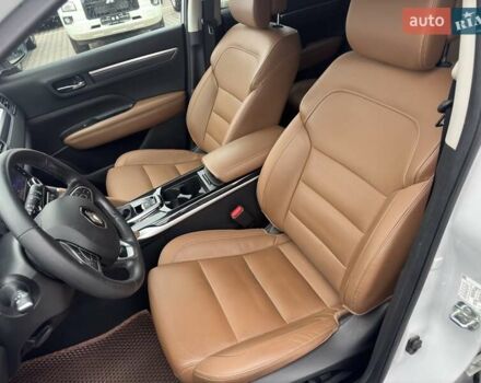 Білий Рено Колеос, об'ємом двигуна 2.49 л та пробігом 81 тис. км за 23500 $, фото 14 на Automoto.ua