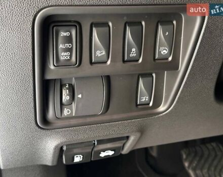 Белый Рено Колеос, объемом двигателя 2.49 л и пробегом 14 тыс. км за 33586 $, фото 18 на Automoto.ua