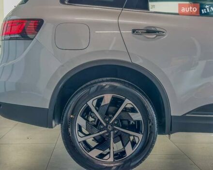 Белый Рено Колеос, объемом двигателя 2.49 л и пробегом 14 тыс. км за 33586 $, фото 7 на Automoto.ua