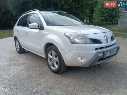 Білий Рено Колеос, об'ємом двигуна 2 л та пробігом 287 тис. км за 9299 $, фото 1 на Automoto.ua