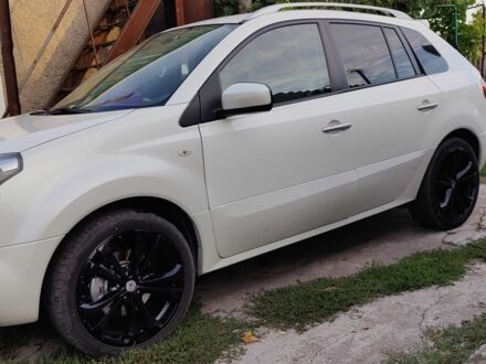 Белый Рено Колеос, объемом двигателя 2 л и пробегом 150 тыс. км за 10500 $, фото 1 на Automoto.ua