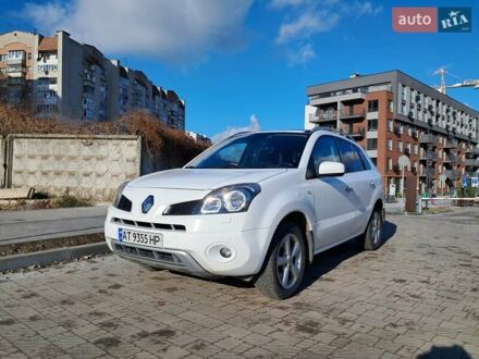 Белый Рено Колеос, объемом двигателя 2 л и пробегом 250 тыс. км за 9300 $, фото 1 на Automoto.ua