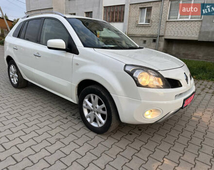 Білий Рено Колеос, об'ємом двигуна 2 л та пробігом 169 тис. км за 9700 $, фото 1 на Automoto.ua