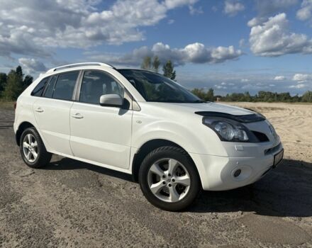 Белый Рено Колеос, объемом двигателя 2.5 л и пробегом 145 тыс. км за 7900 $, фото 1 на Automoto.ua