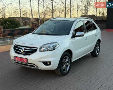 Білий Рено Колеос, об'ємом двигуна 2 л та пробігом 180 тис. км за 12300 $, фото 1 на Automoto.ua