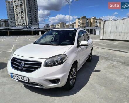 Белый Рено Колеос, объемом двигателя 2 л и пробегом 140 тыс. км за 11500 $, фото 1 на Automoto.ua