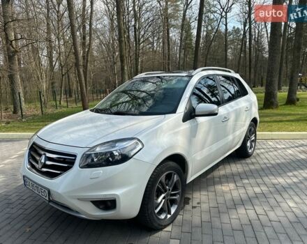 Белый Рено Колеос, объемом двигателя 2 л и пробегом 280 тыс. км за 10900 $, фото 1 на Automoto.ua