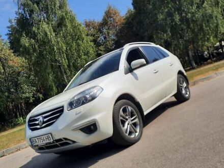 Рено Колеос 2012 в Кропивницком (Кировограде) на Automoto.ua Белый Рено Колеос, объемом двигателя 2 л и пробегом 215 тыс. км за 13800 $, фото 1 на Automoto.ua