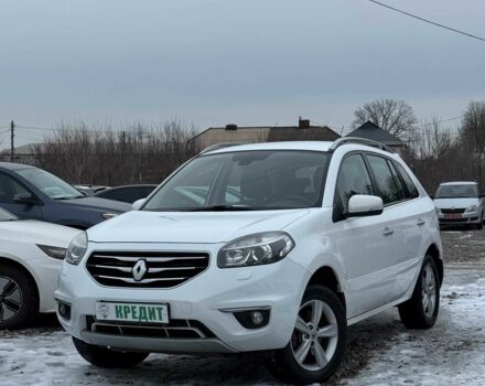 Белый Рено Колеос, объемом двигателя 2.5 л и пробегом 140 тыс. км за 11950 $, фото 1 на Automoto.ua