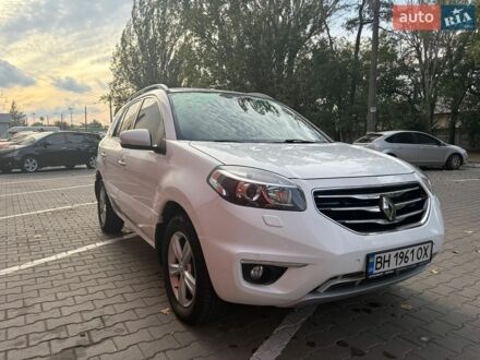 Белый Рено Колеос, объемом двигателя 2 л и пробегом 139 тыс. км за 10900 $, фото 1 на Automoto.ua