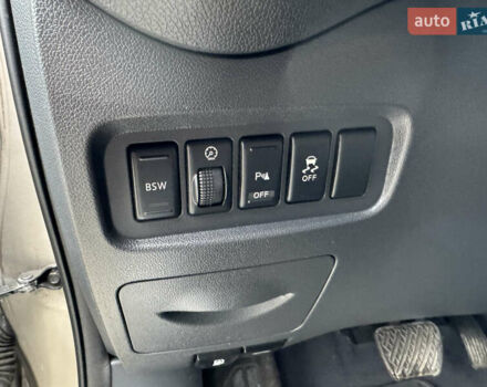 Бежевый Рено Колеос, объемом двигателя 2 л и пробегом 263 тыс. км за 13500 $, фото 19 на Automoto.ua