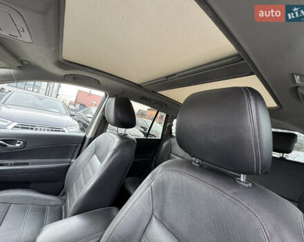 Бежевый Рено Колеос, объемом двигателя 2 л и пробегом 263 тыс. км за 13500 $, фото 21 на Automoto.ua